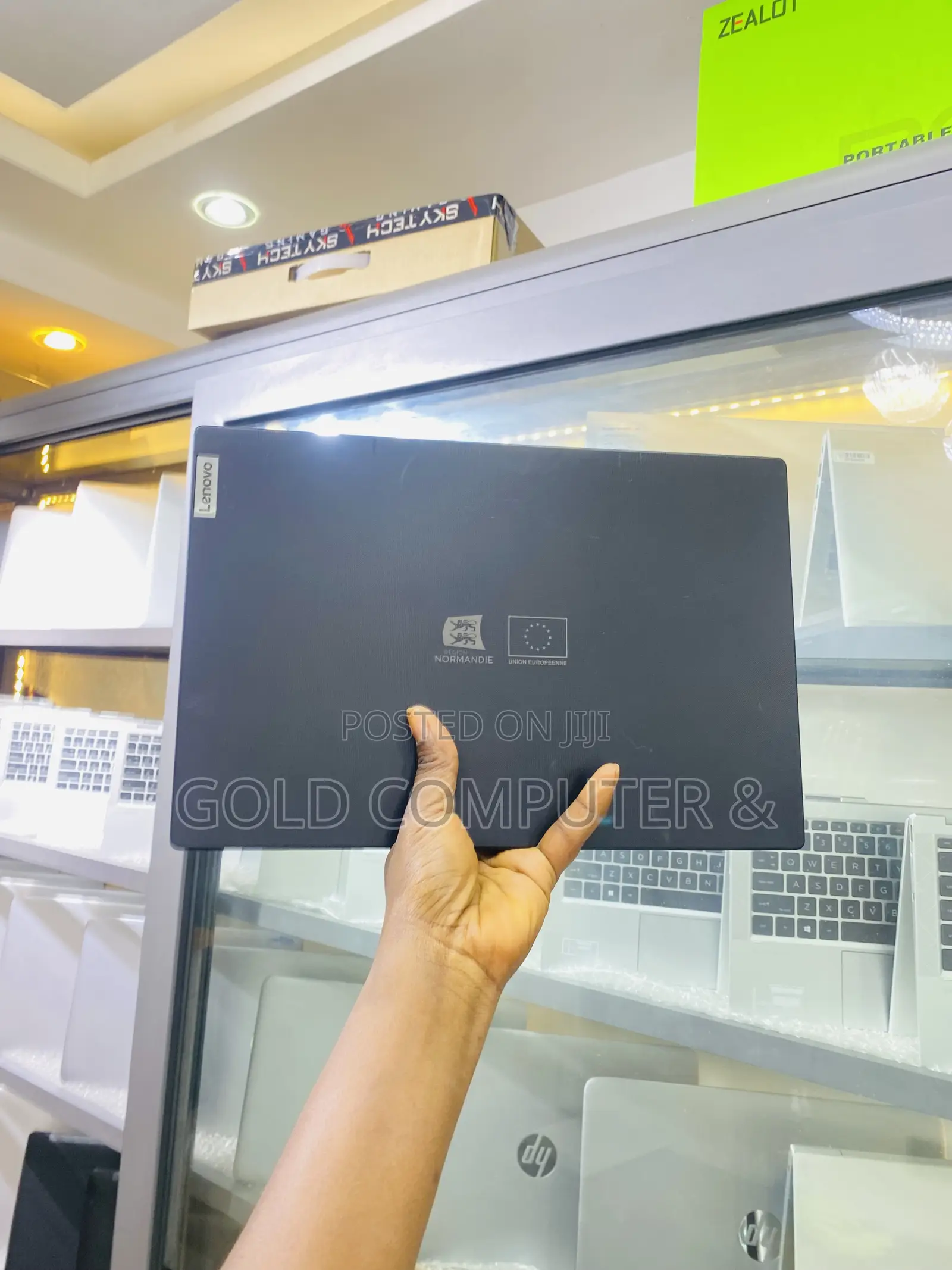 Laptop Lenovo Ideapad V14 IGL 8GB AMD SSD 128GB