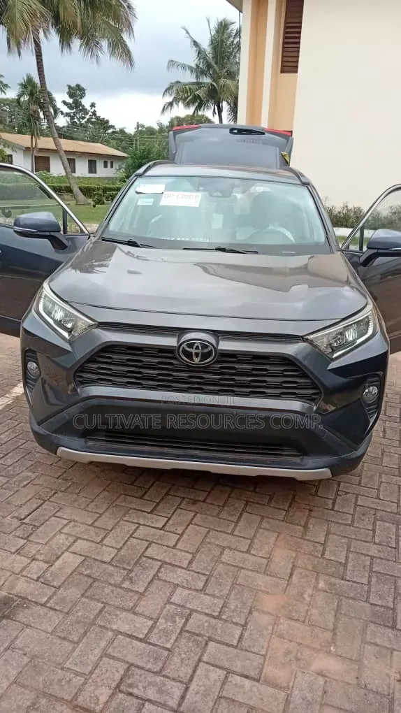 Toyota RAV4 2021 Black