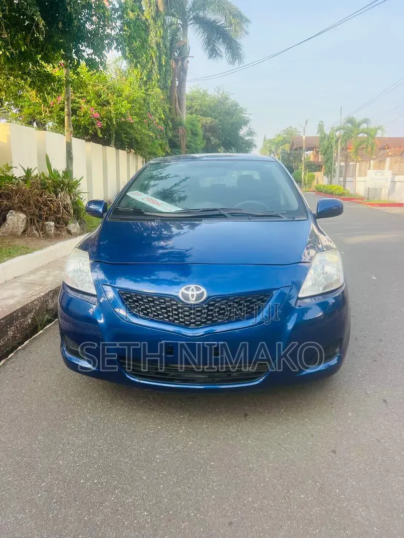 Toyota Yaris 2012 Blue