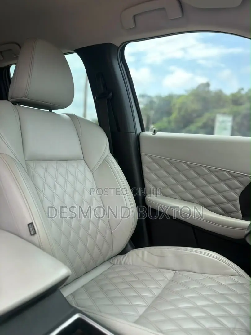 Mitsubishi Outlander SEL Launch Edition 2022 Gray