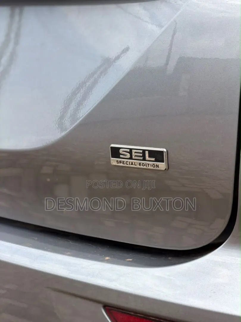 Mitsubishi Outlander SEL Launch Edition 2022 Gray