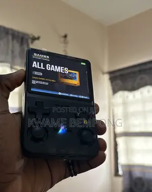 R36 Handheld Console With Multimedia