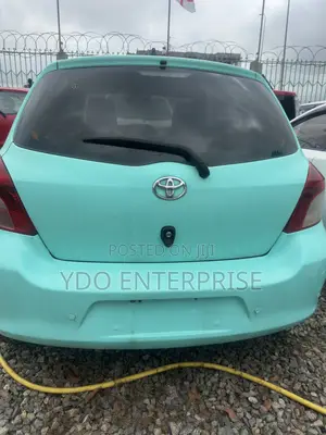 Toyota Yaris 2010 Blue
