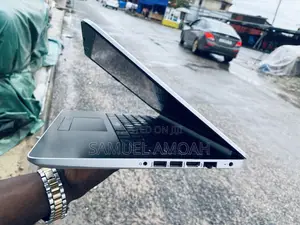 Laptop HP 14S 8GB Intel Core i7 SSD 256GB