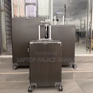 Lightweight Aluminum Luxury Anti Crack Suitcase