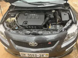 Toyota Corolla S 4dr Sedan (1.8L 4cyl 4A) 2010 Gray