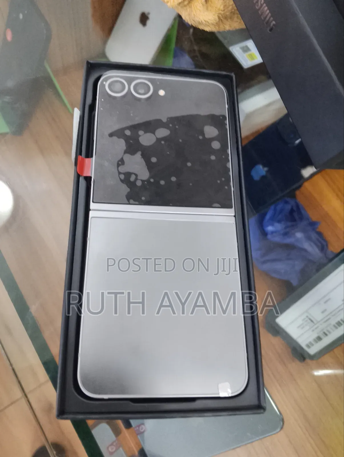New Samsung Galaxy Z Flip6 256 GB Gray