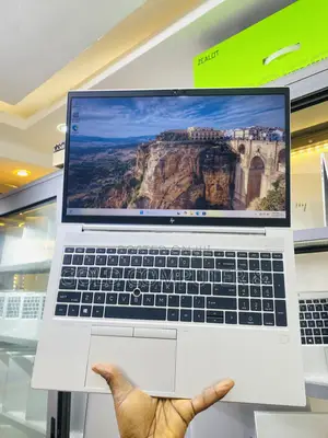 Laptop HP EliteBook 855 G8 16GB AMD Ryzen 7 SSD 256GB