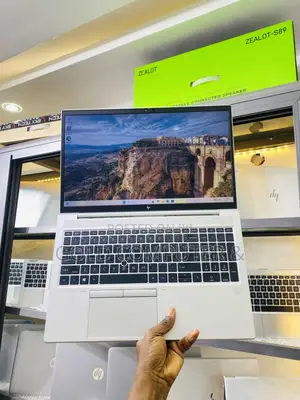 Laptop HP EliteBook 855 G8 16GB AMD Ryzen 7 SSD 256GB