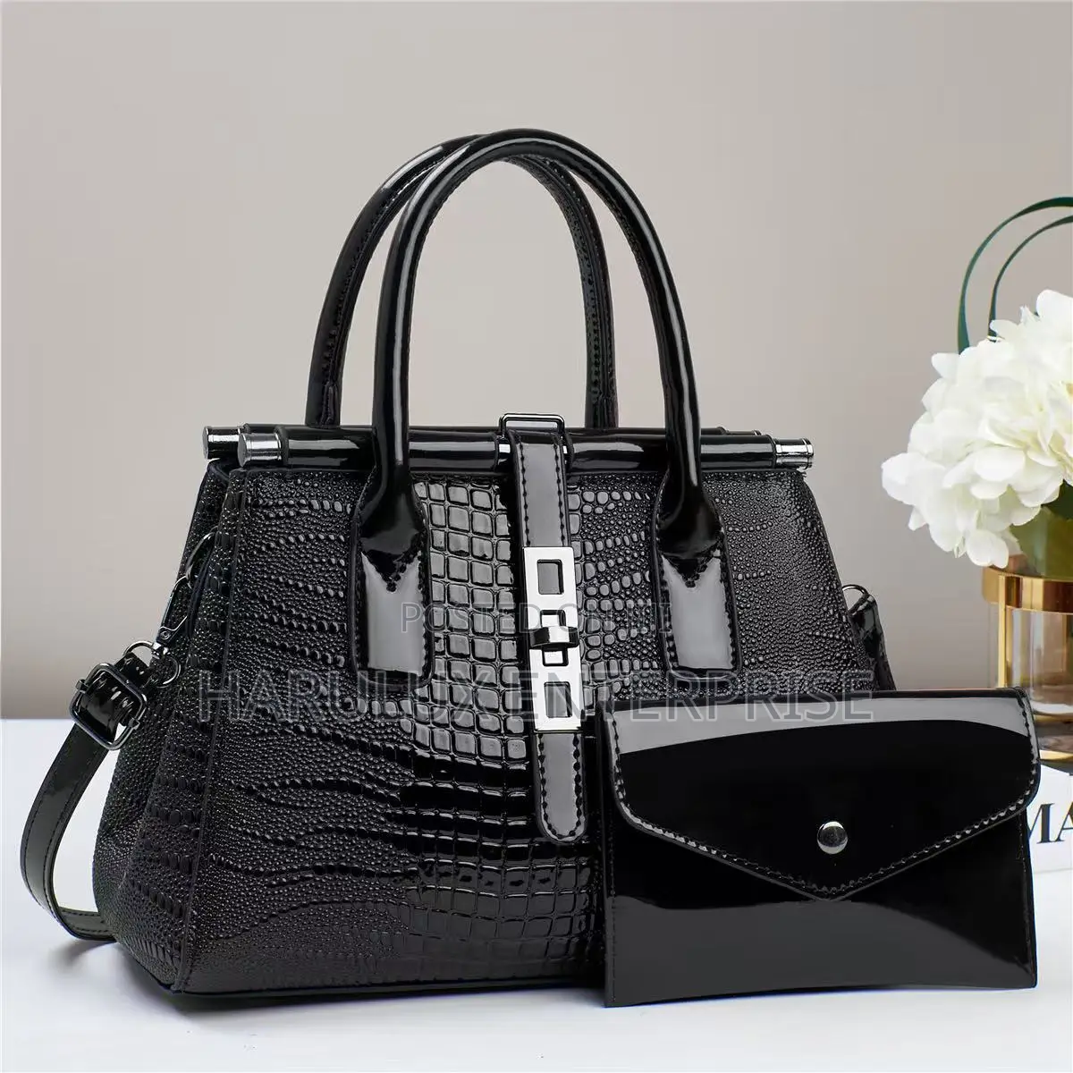 Classic Ladies Handbag