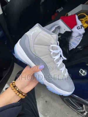 Air Jordan 11