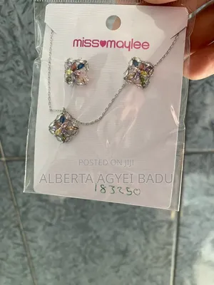 Women's Necklace Set