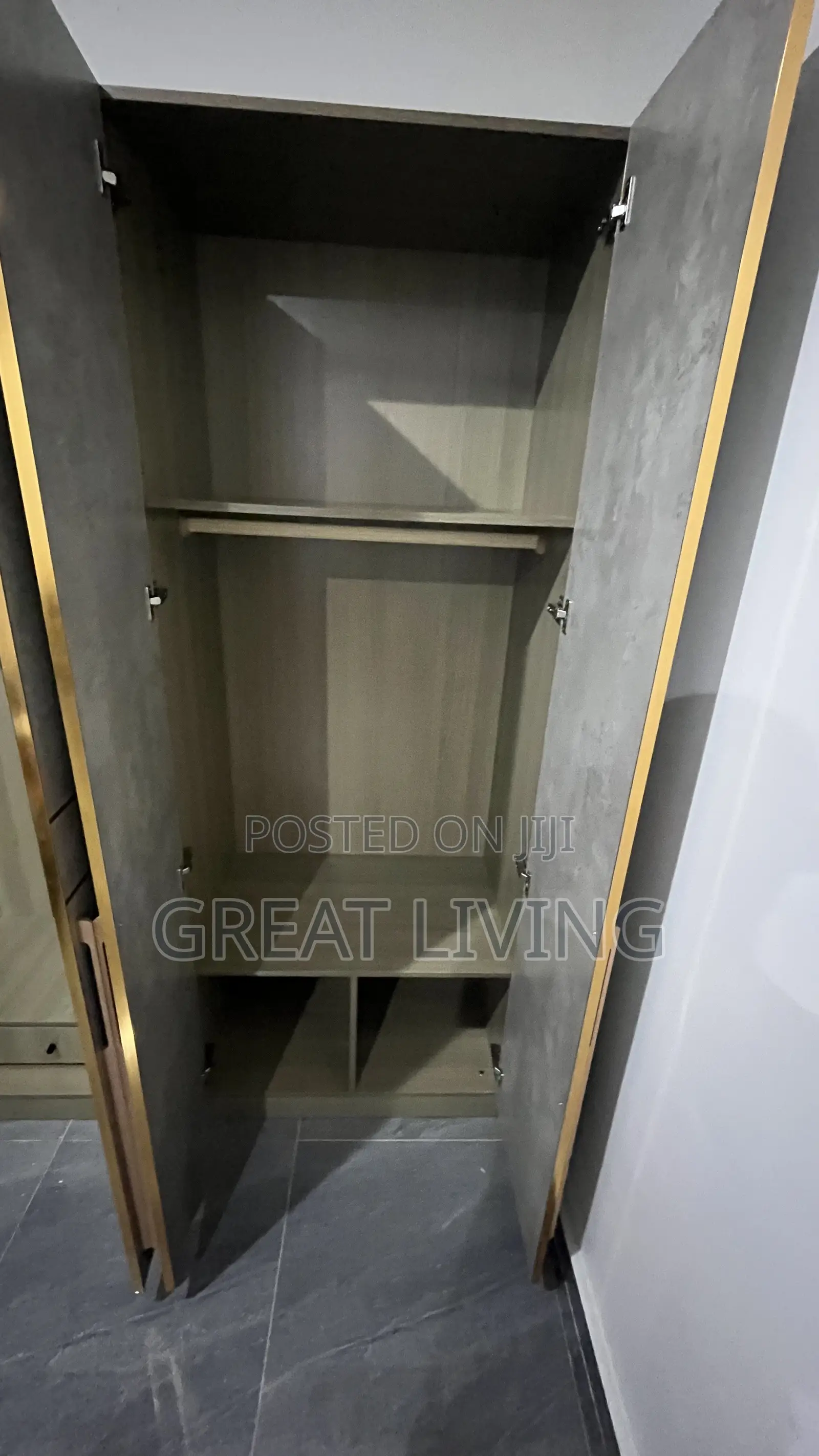 Modern 4-Door Luxury Wardrobe With Drawer –