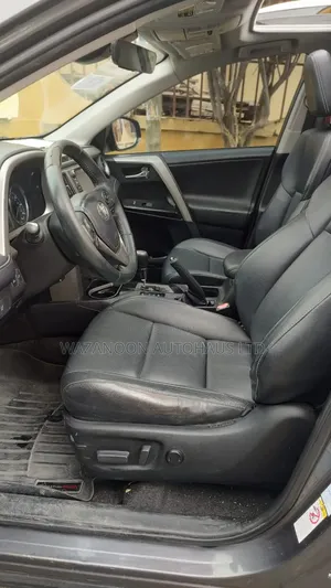 Toyota RAV4 2016 Gray