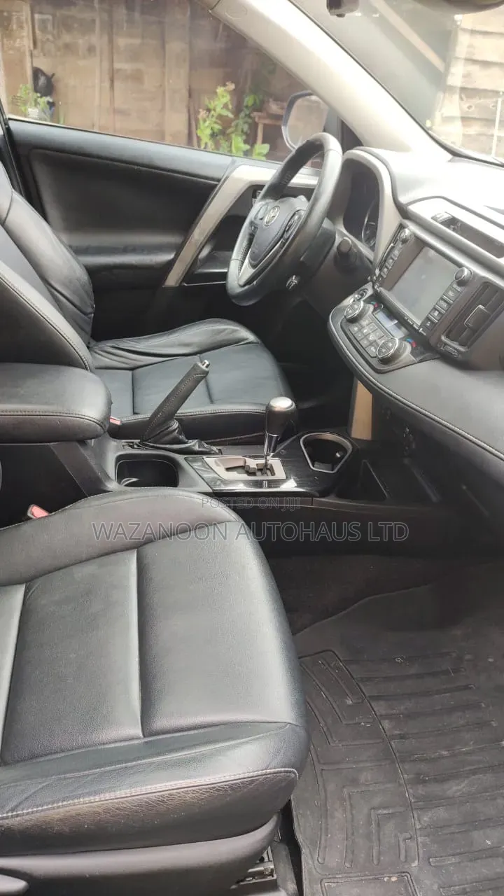 Toyota RAV4 2016 Gray