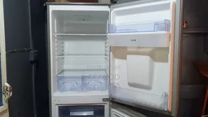 Pearl Double Door Fridge 246ltr Bottom Freezer.