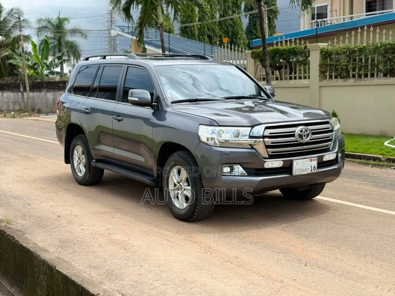 Toyota Land Cruiser 4.5 V8 VXR 2016 Gray
