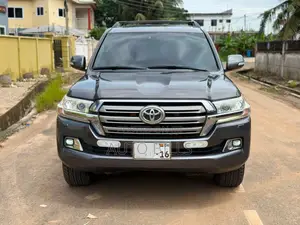 Toyota Land Cruiser 4.5 V8 VXR 2016 Gray