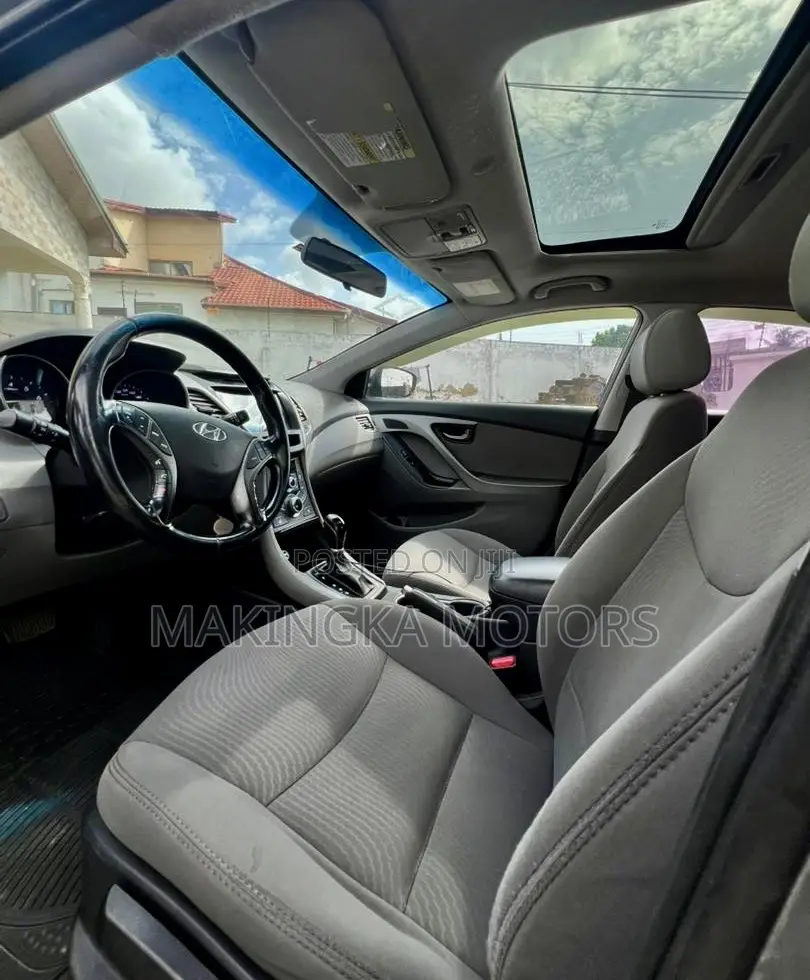 Hyundai Elantra Limited 4dr Sedan (1.8L 4cyl 6A) 2014 Gray