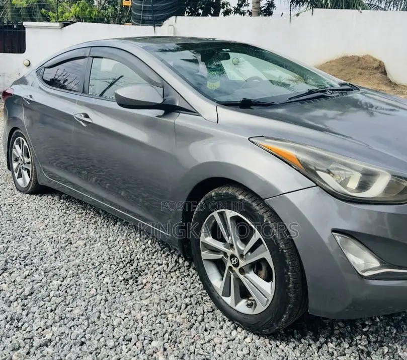 Hyundai Elantra Limited 4dr Sedan (1.8L 4cyl 6A) 2014 Gray
