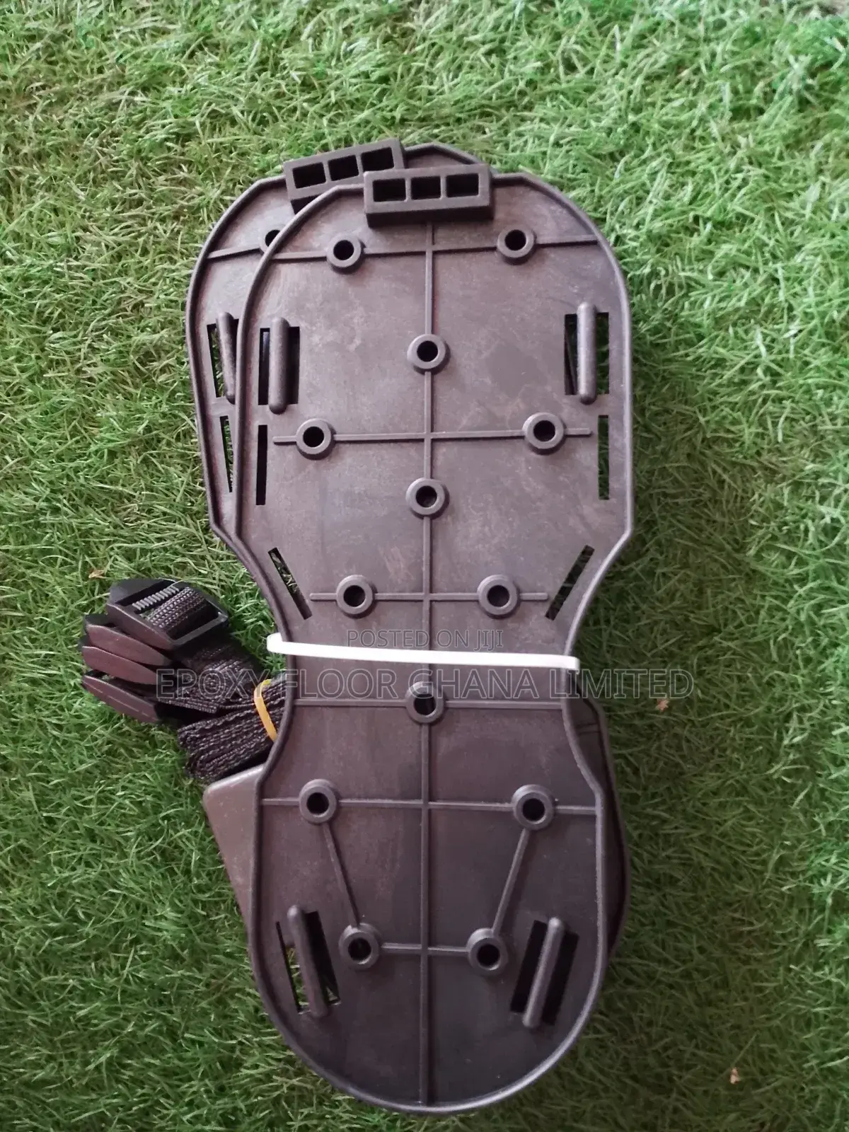 Normal Spike Shoe