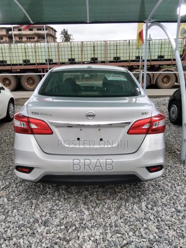 Nissan Sentra SV 2016 Silver