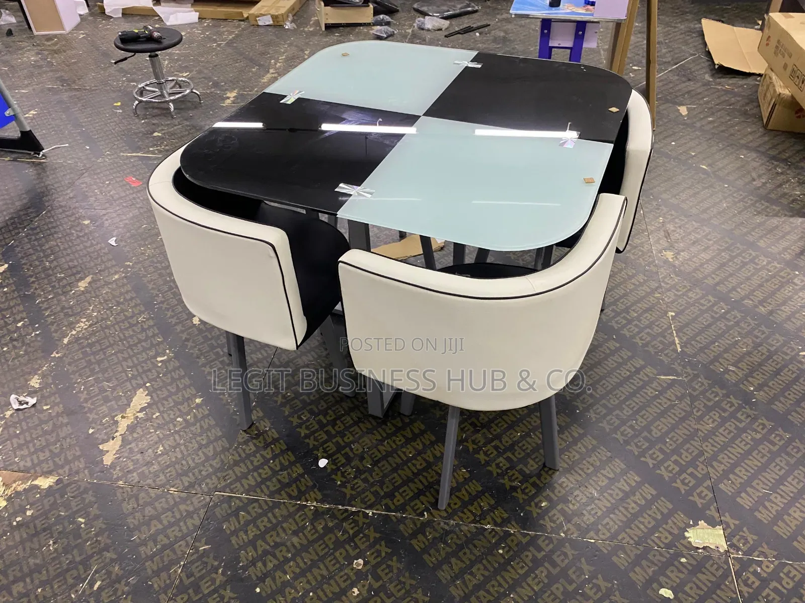 Modern Lavished Cute Dining Set