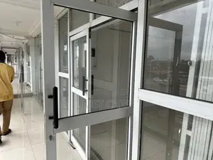 Single Large Shop/Office for Rent