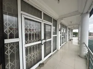 Single Large Shop/Office for Rent