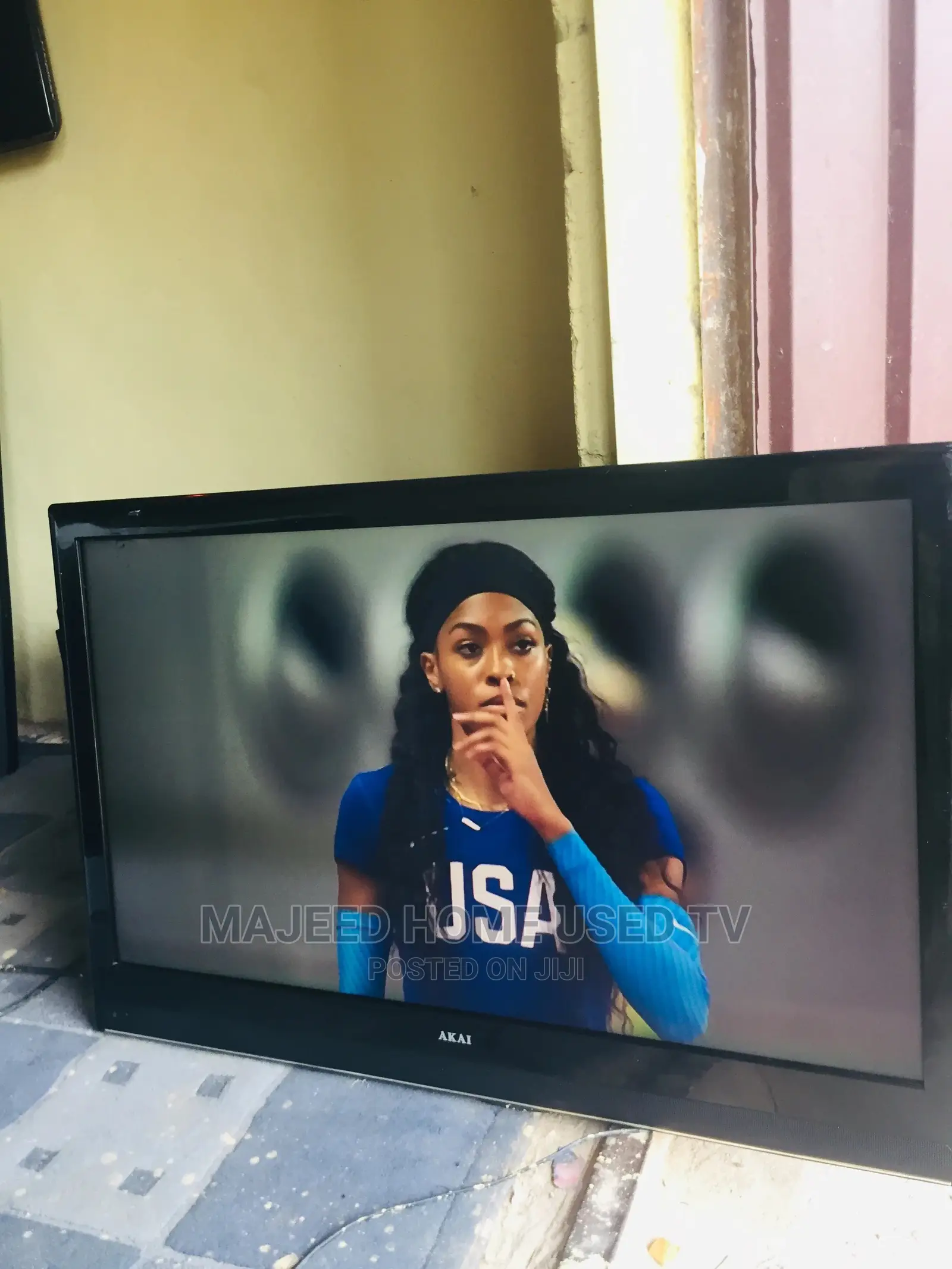 42inches AKAI Slim Digital Tv