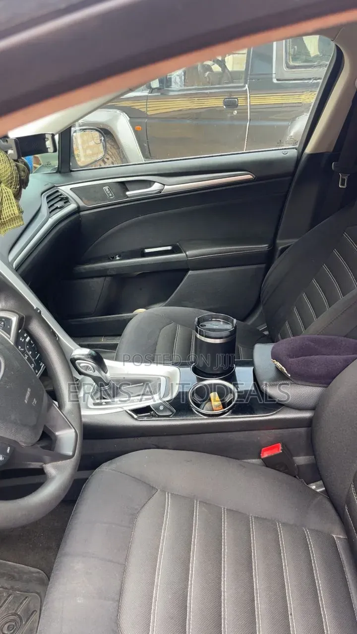Ford Fusion SE 2013 Beige