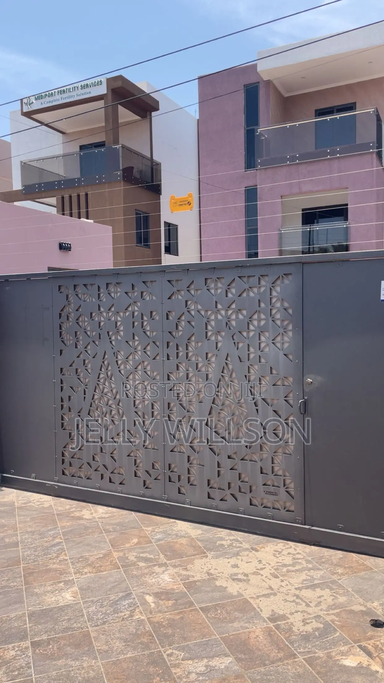 Gate Middle Design