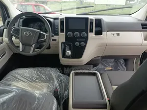Toyota HiAce 2025 White