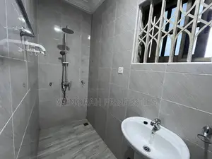 1bdrm Apartment in Adenta Fafraha, Frafraha for rent