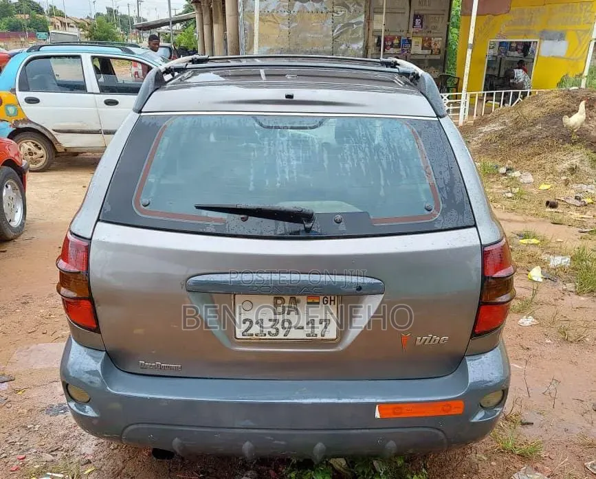 Pontiac Vibe 2010 Gray