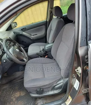 Pontiac Vibe 2010 Gray