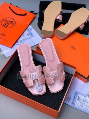 Hermes Girlies Slippers