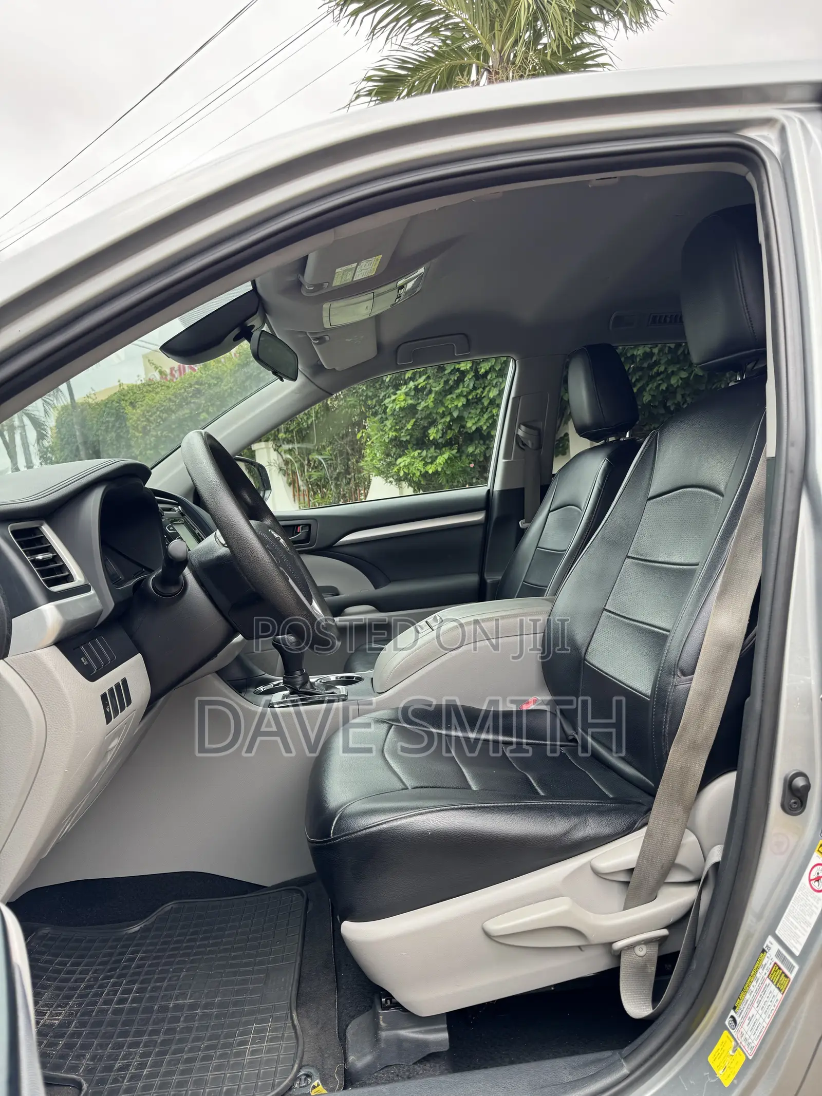 Toyota Highlander LE 2019 Silver
