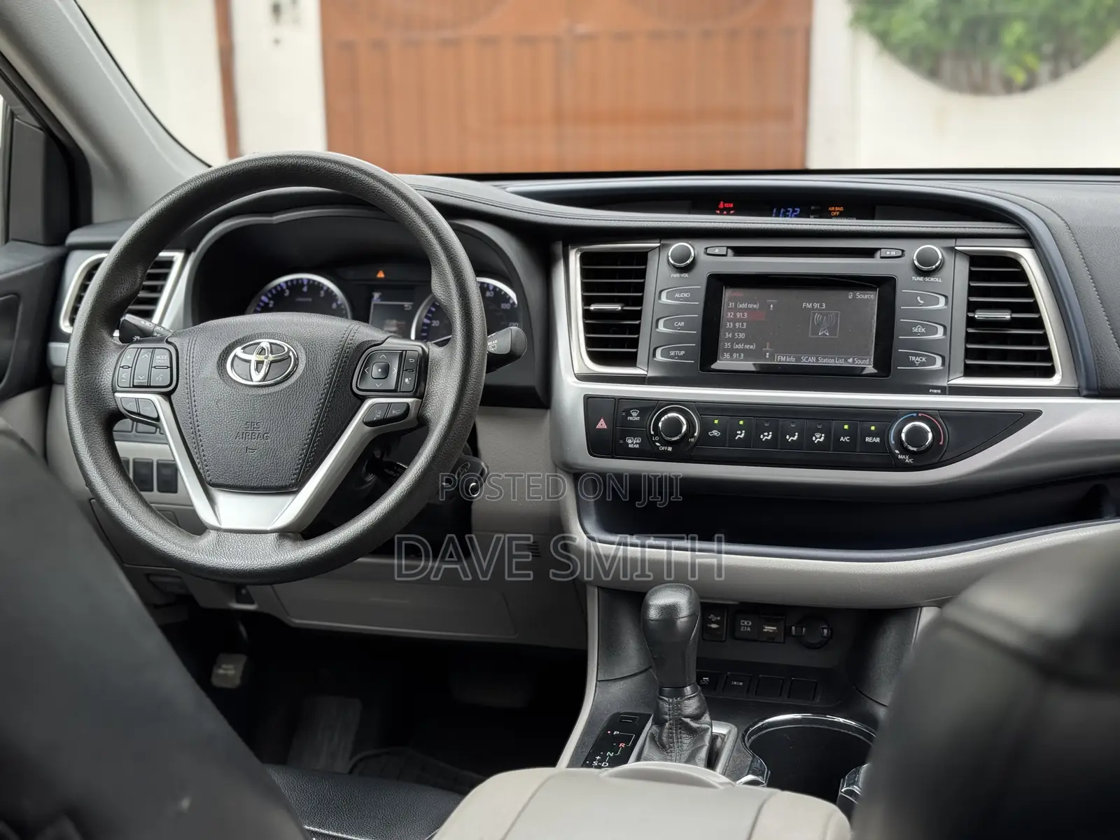 Toyota Highlander LE 2019 Silver