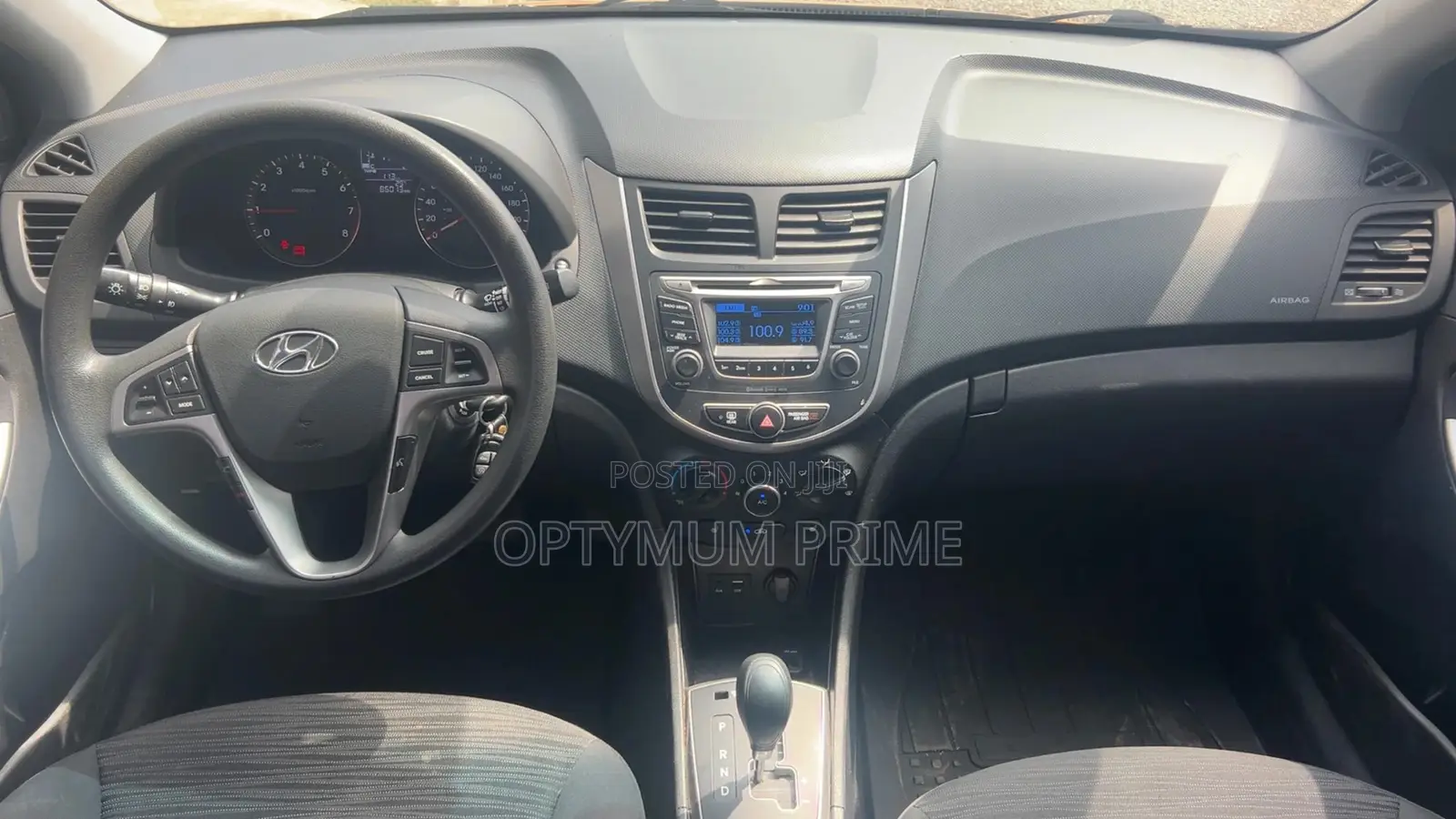 Hyundai Accent SE Hatchback 2017 Orange