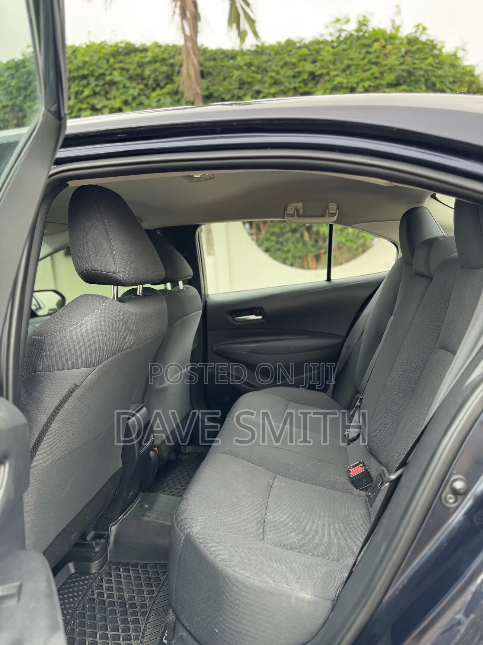 Toyota Corolla LE 2020 Blue
