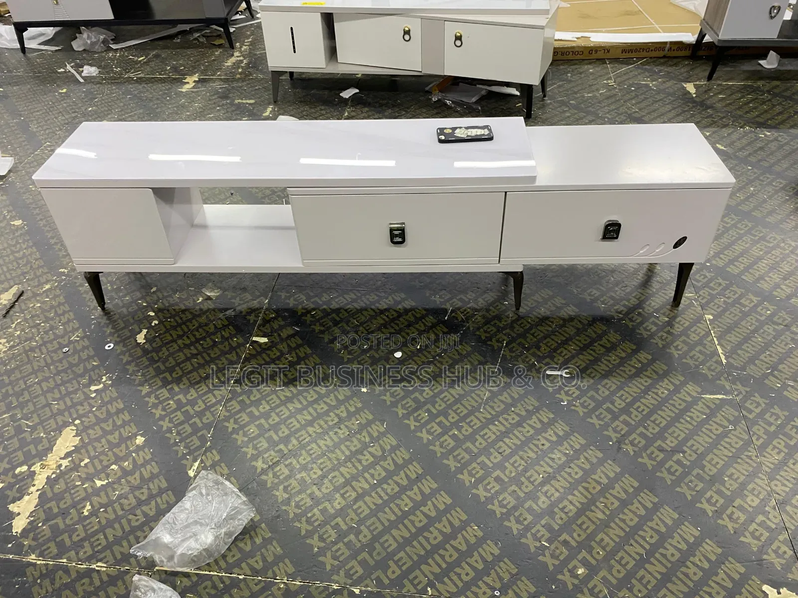 Wooden Tv Unit