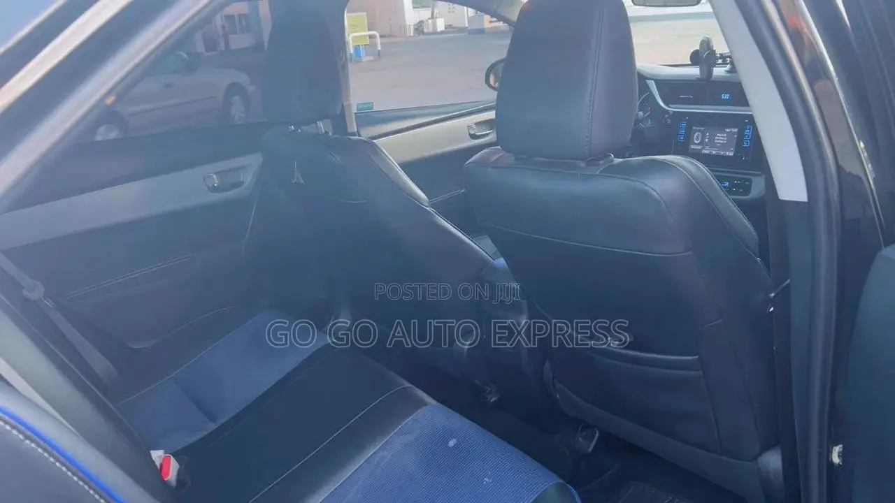 Toyota Corolla LE 4dr Sedan (1.8L 4cyl CVT) 2017 Black