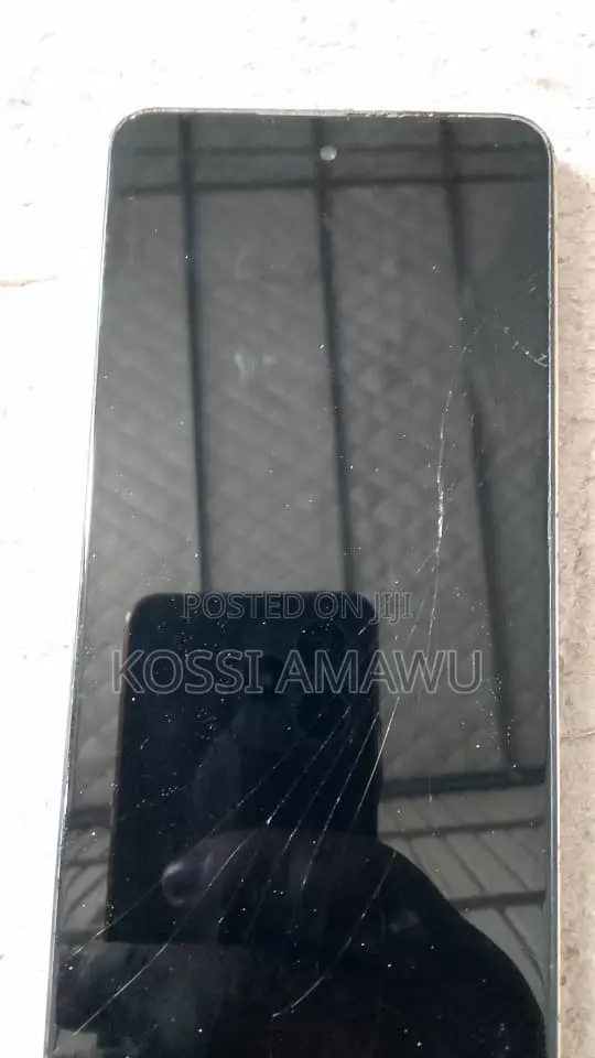 Infinix Smart 8 64 GB Gold