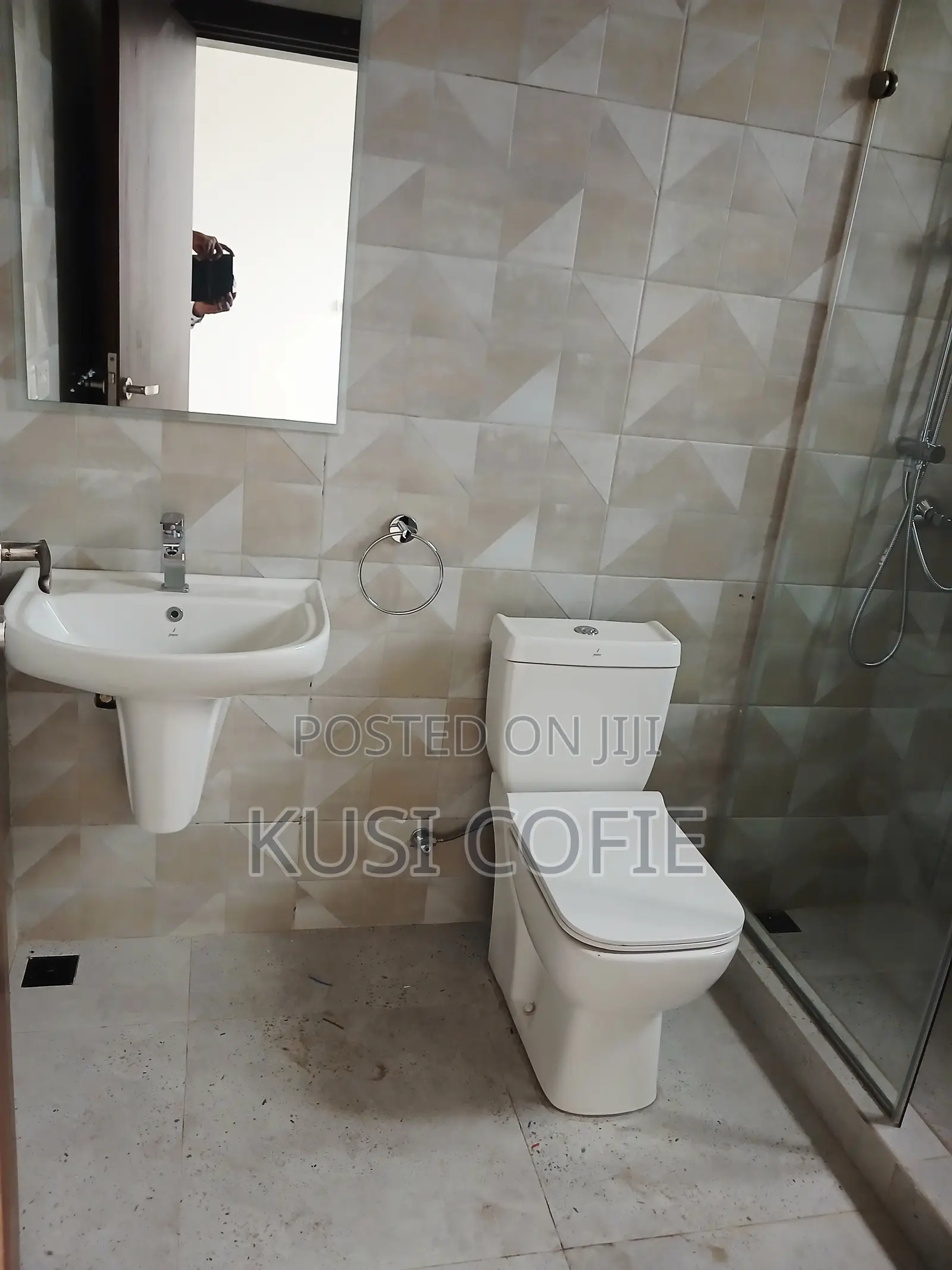 3bdrm Apartment in Asore Junction for rent