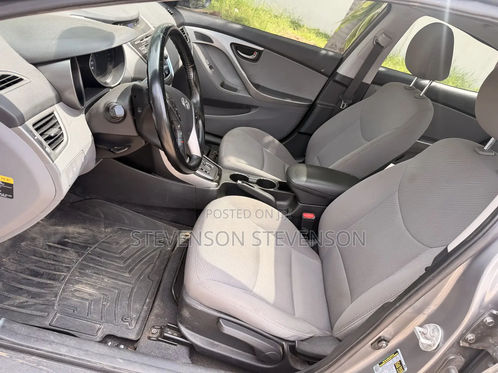 Hyundai Elantra GLS Sedan FWD (1.8L 4cyl 6M) 2013 Gray