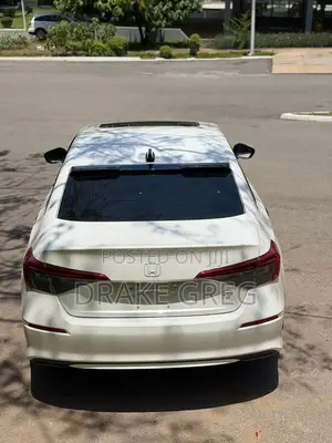 Honda Civic 2022 White
