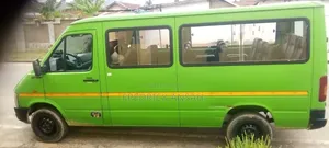 Volkswagen LT 2000 Green