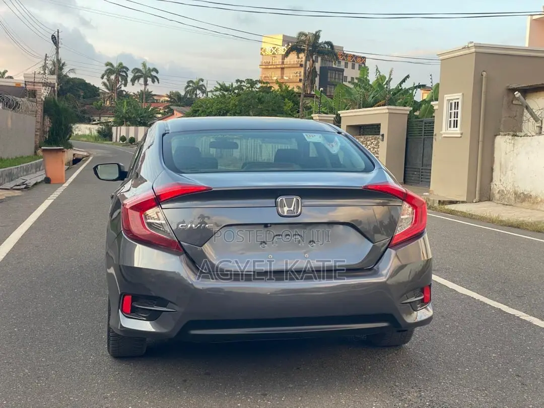 Honda Civic LX 2dr Coupe (2.0L 4cyl) 2016 Gray