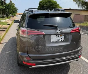 Toyota RAV4 2017 Gray